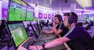 — @sport 来源：Barça Universal加维可能前往沙特阿拉伯，在看台和更衣室为队友们提供支持。